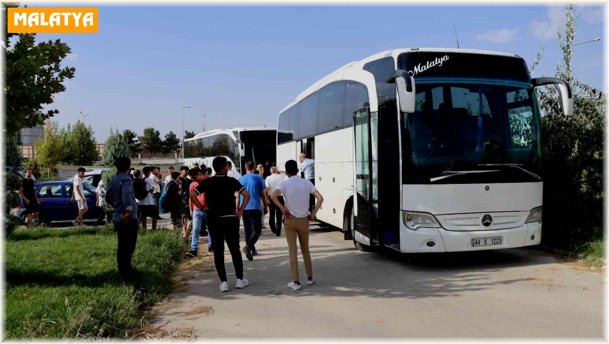 Malatya'dan Milli Mücadele Kampına 164 genç uğurlandı