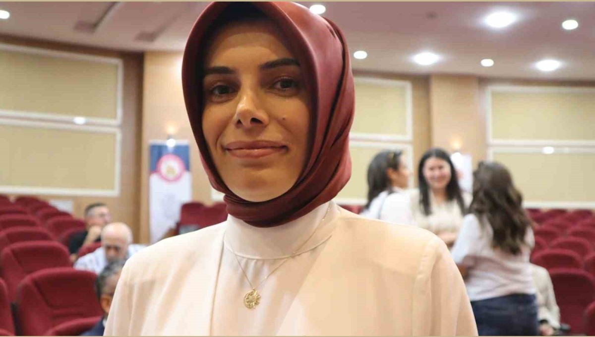 Malatya Eczacı Odası'nda Ebru Sönmez yeniden başkan seçildi