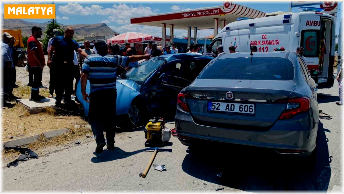 Malatya-Elazığ yolunda kaza: 3 yaralı