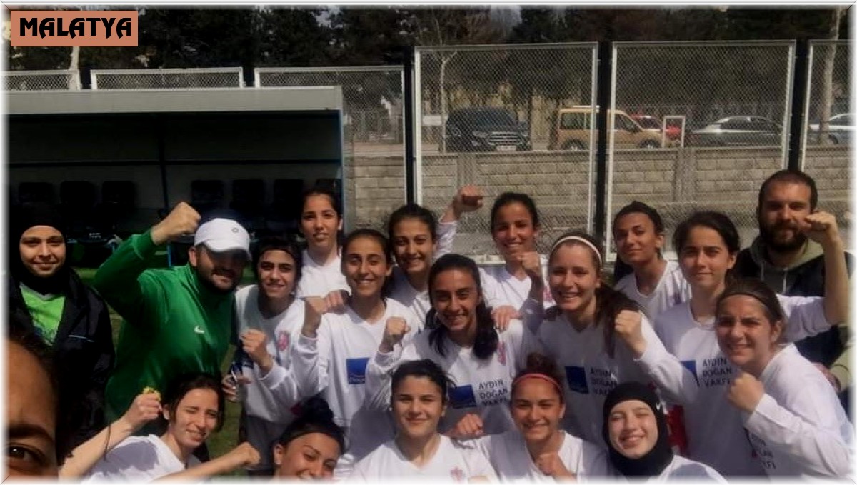 Malatya kadın futbol takımı deplasmanda coştu