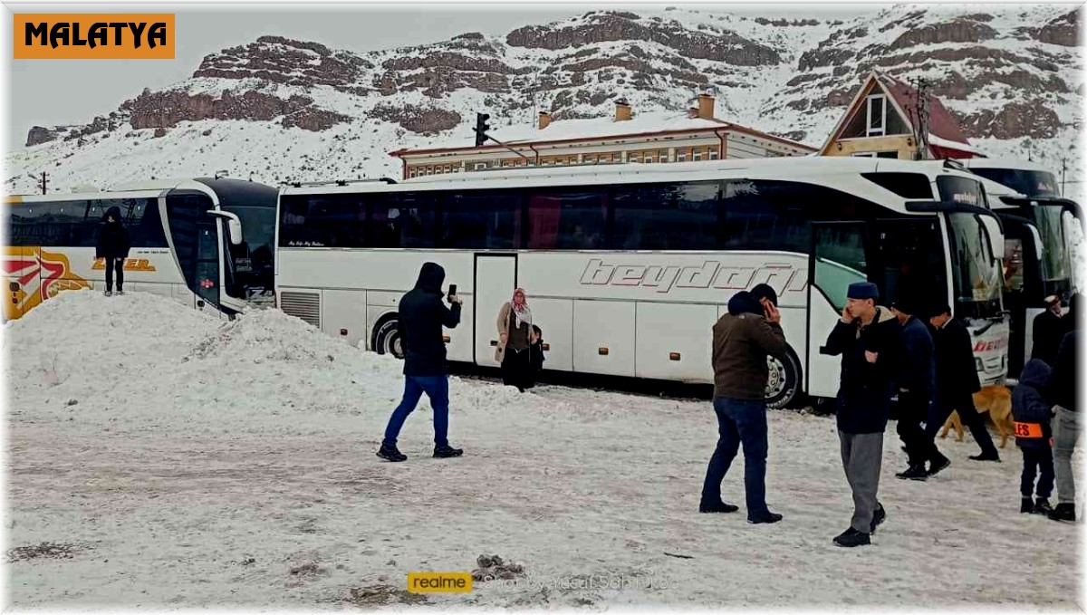 Malatya-Kayseri yolu ulaşıma kapatıldı