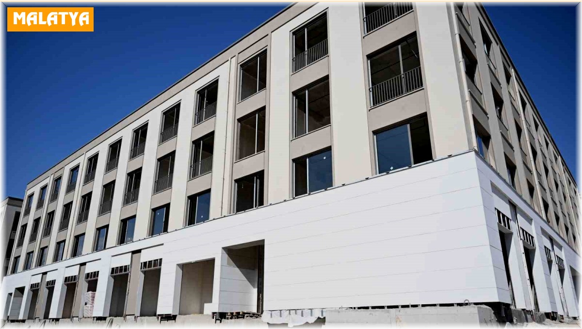 Malatya merkezde iş yerleri felaketin ikinci yılında teslim edilmeye başlanacak