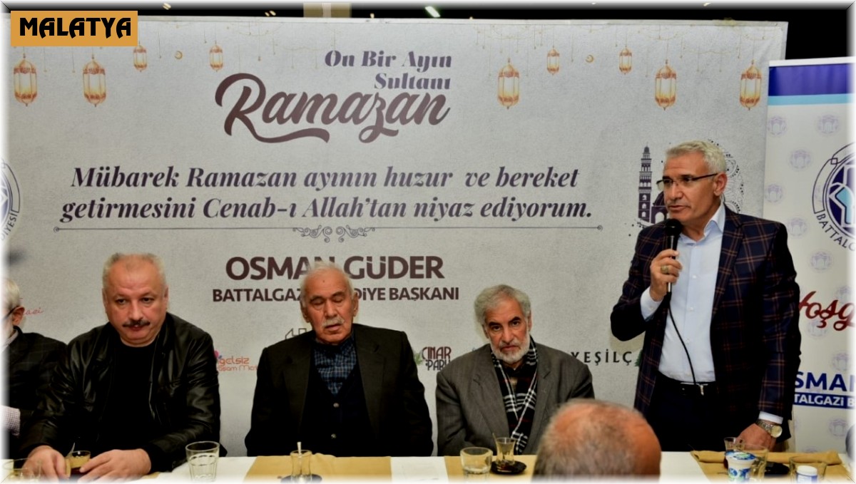 Malatya'nın kanaat önderlerini iftarda bir araya geldi