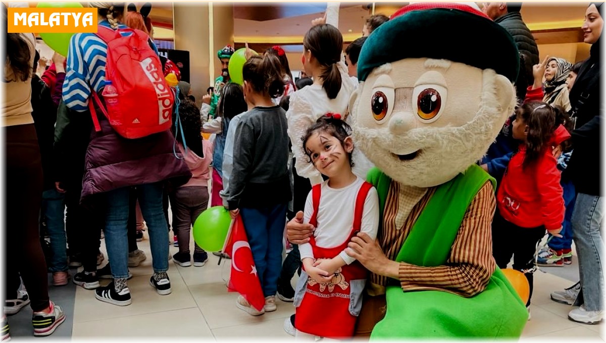 Malatya Park AVM'de 23 Nisan coşkusu