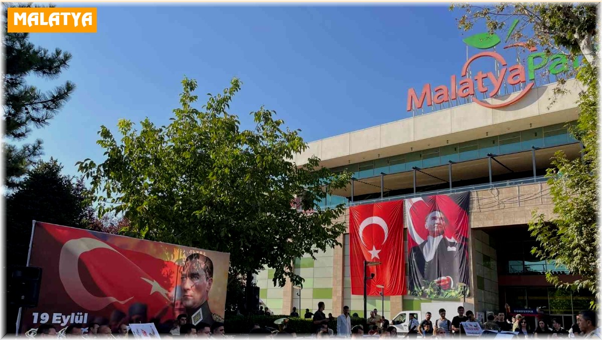 Malatya Park AVM'de Gaziler Günü etkinliği