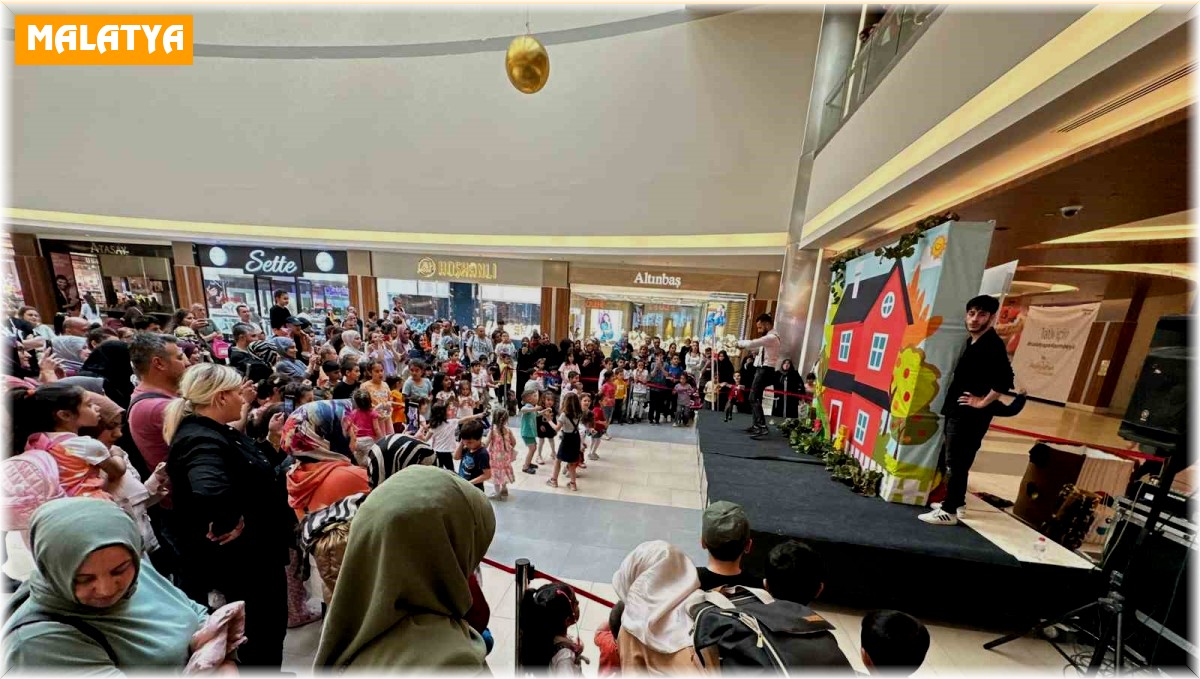 Malatya Park AVM'de tiyatro etkinliği