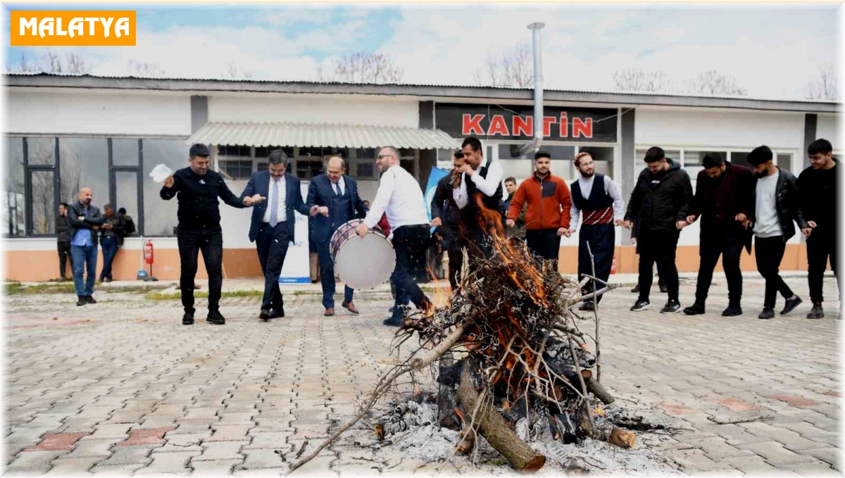 Malatya Turgut Özal Üniversitesi'nde Nevruz kutlandı