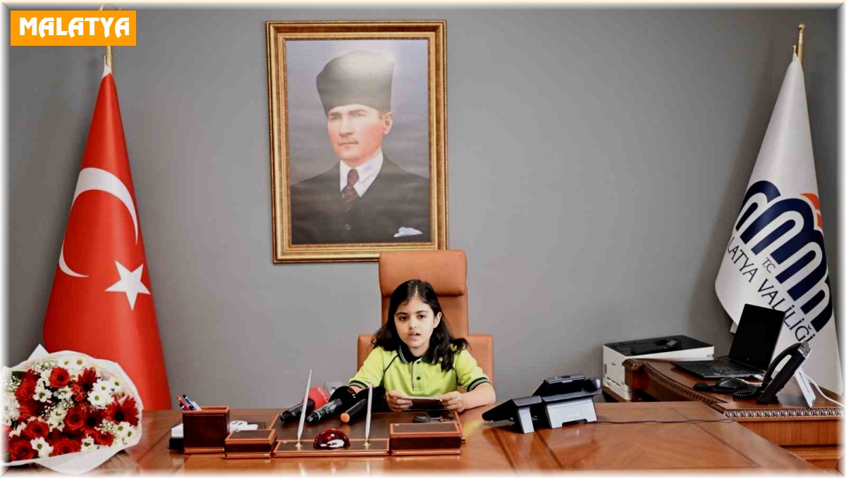 Malatya Valisi Ersin Yazıcı koltuğunu Erva Çetin'e bıraktı