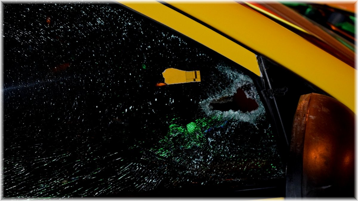 Malatya’da ticari araç içerisinde silahlı saldırıya uğrayan şahıs yaralandı