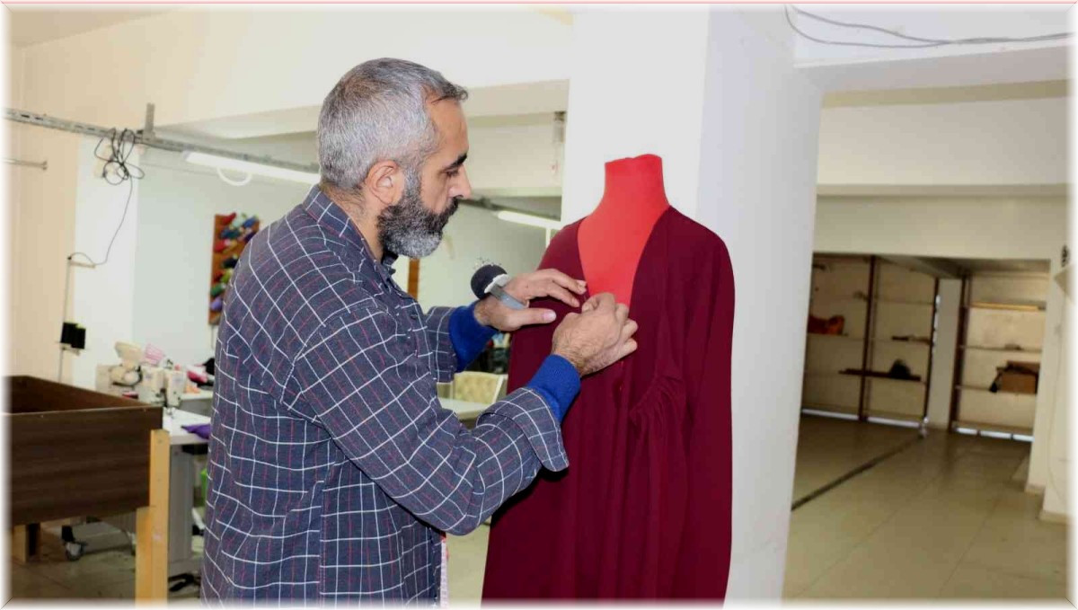 Malatyalı damat, dede mesleğini Tatvan'da sürdürüyor