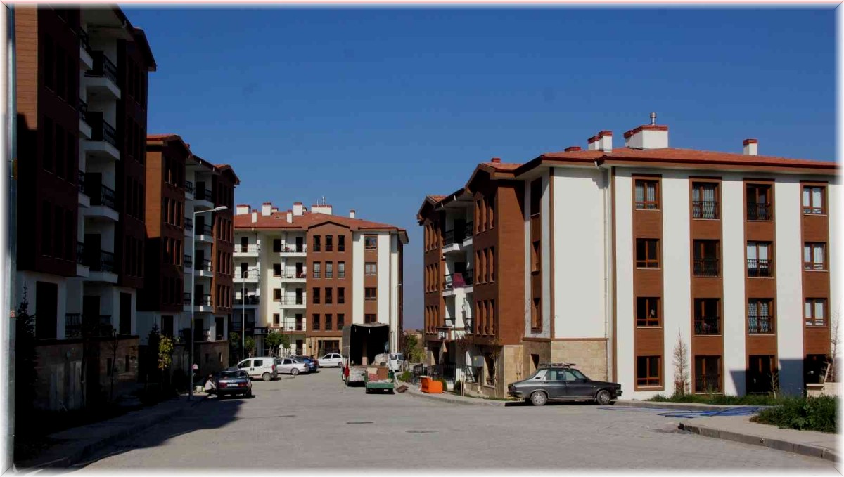 Malatyalı depremzedeler yeni yuvalarına kavuşmanın mutluluğunu yaşıyor