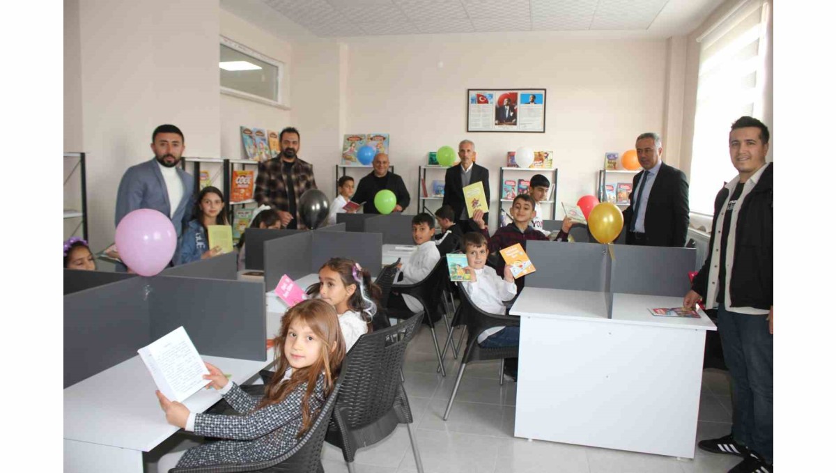Malazgirt İlkokulu yeni kütüphane açıldı