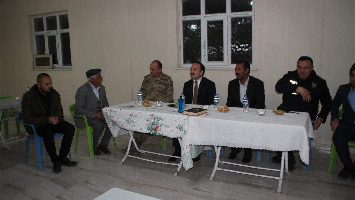 Malazgirt Kaymakamı Bayram köy ziyaretini sürdürüyor