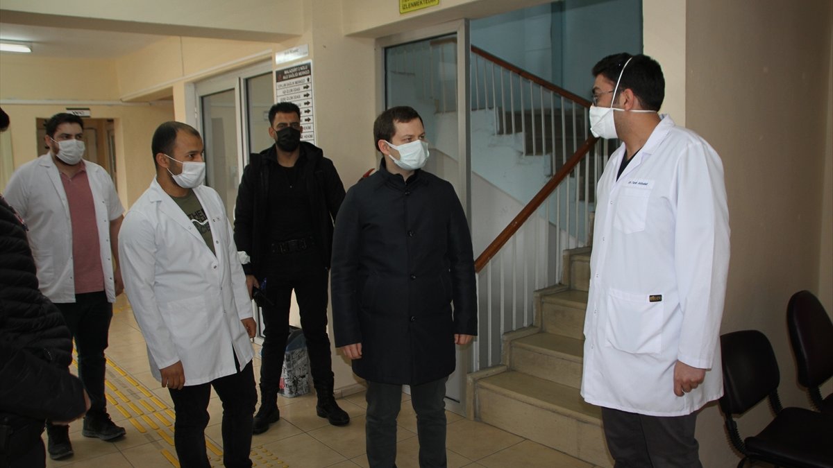 Malazgirt Kaymakamı Demirer, Kovid-19 aşısı oldu