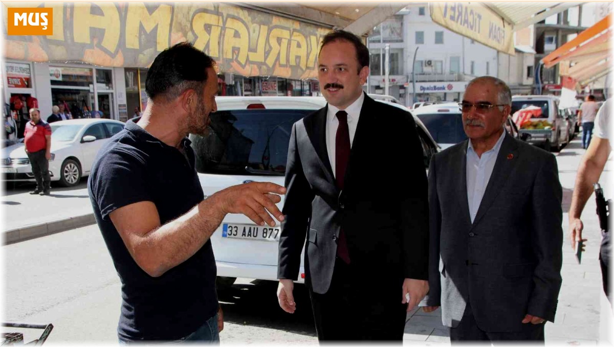 Malazgirt Kaymakamı esnaf ziyareti yaptı