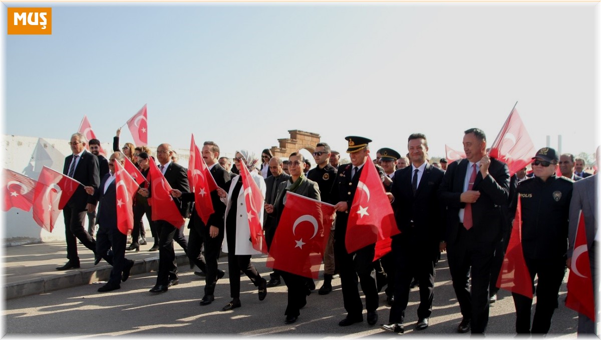 Malazgirt'te 29 Ekim Cumhuriyet Bayramı coşkusu