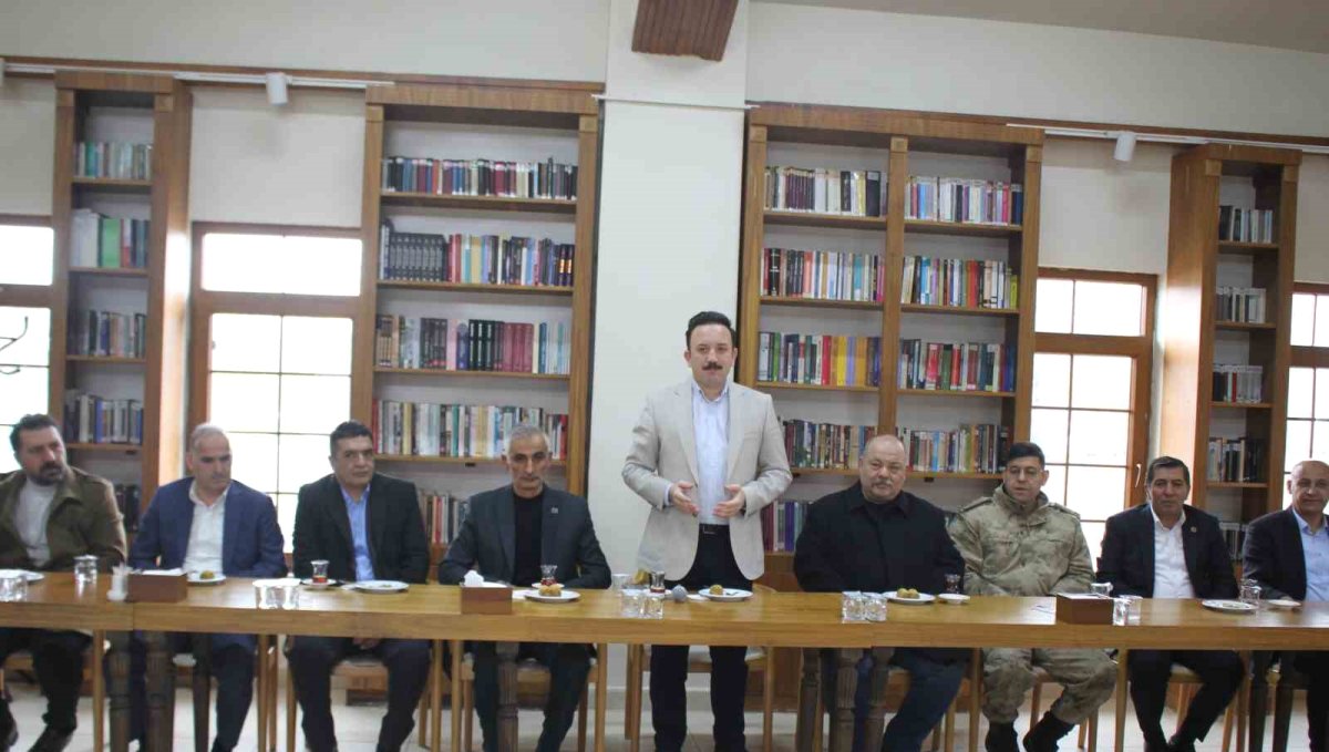 Malazgirt'te bayramlaşma töreni düzenlendi