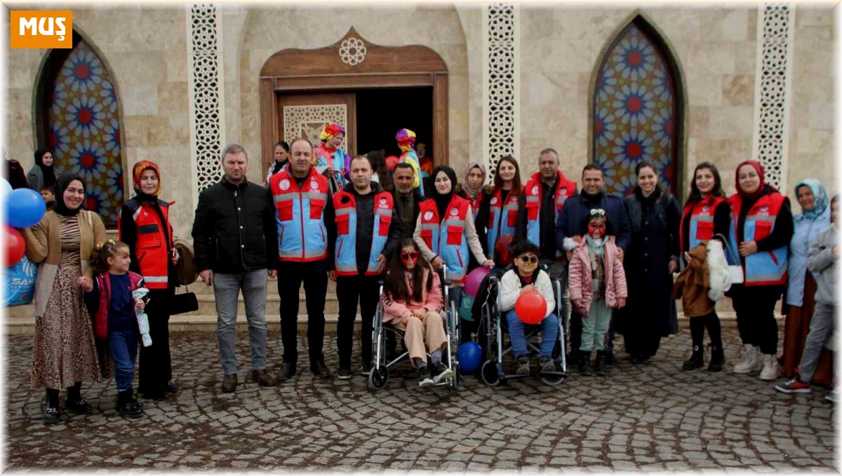 Malazgirt'te depremzede çocuklar için moral etkinliği düzenlendi