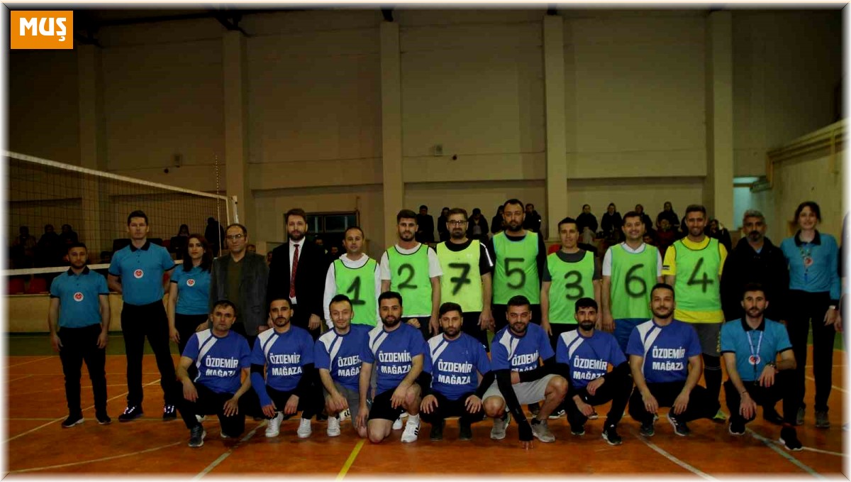 Malazgirt'te depremzedeler yararına voleybol turnuvası