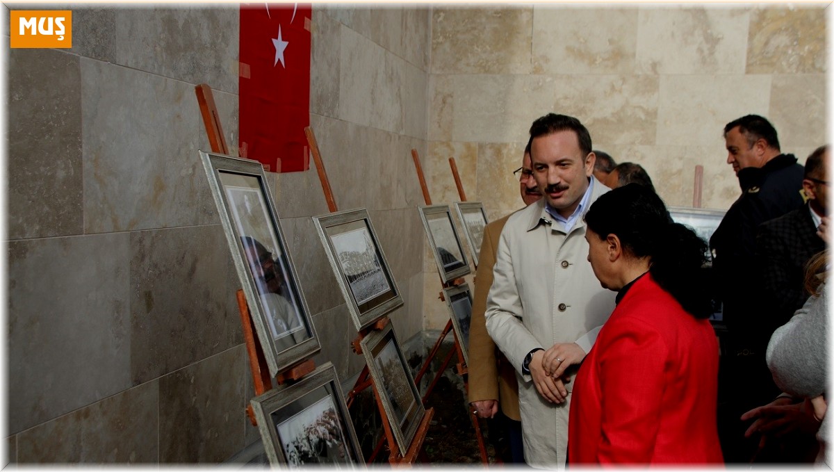 Malazgirt'te fotoğraf ve resim sergisi açıldı