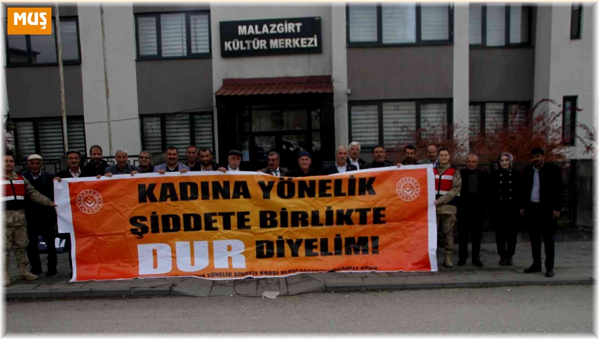 Malazgirt'te "Kadına Yönelik Şiddete Hayır" paneli