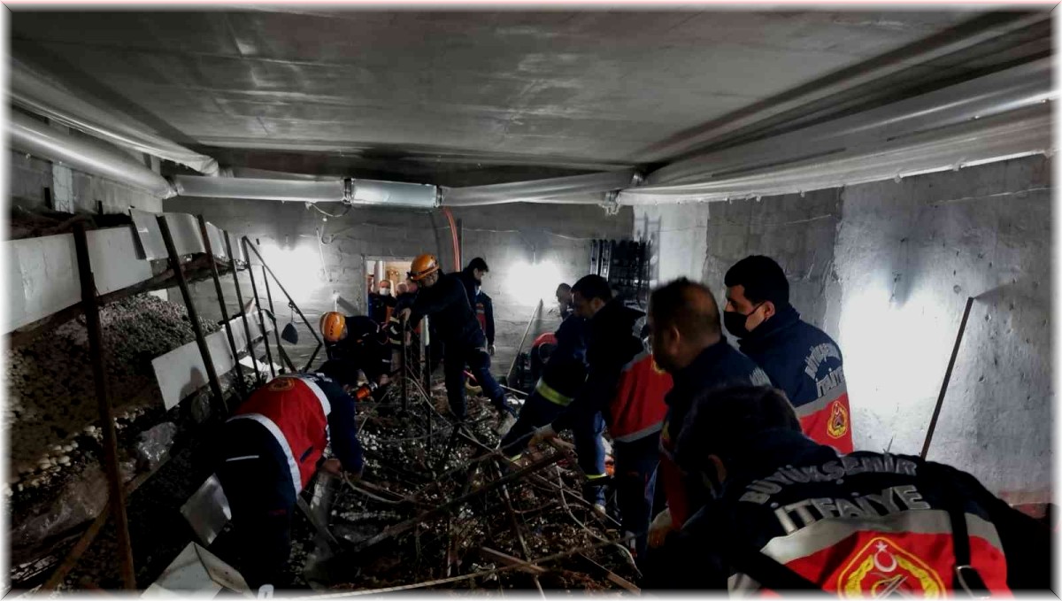 Mantar fabrikasında göçük: 6 yaralı