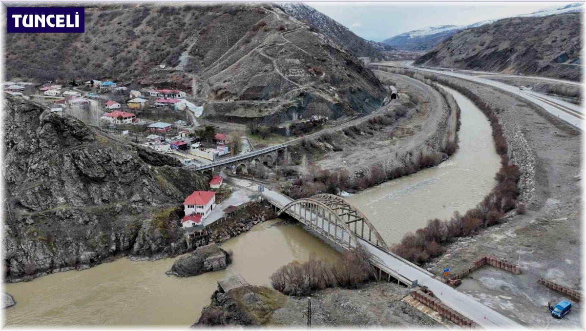 Maraş depremlerinde yardımlara geçiş sağlamıştı: Mutu Köprüsü yenileniyor