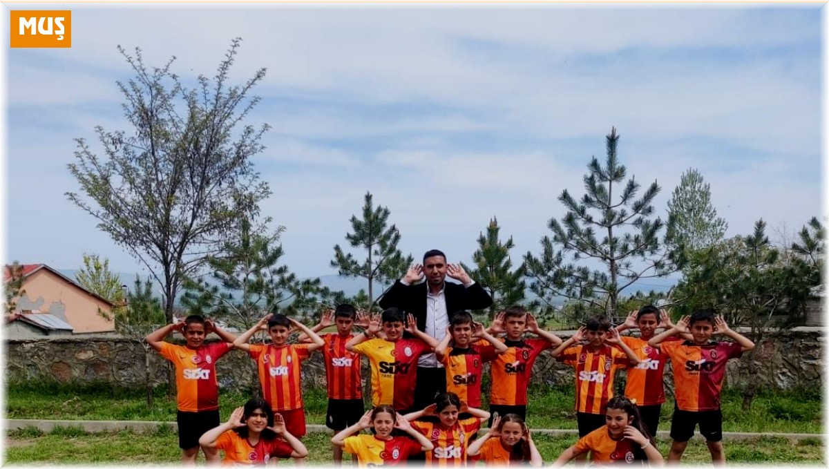 Mauro Icardi, Muşlu öğrencileri paylaştı