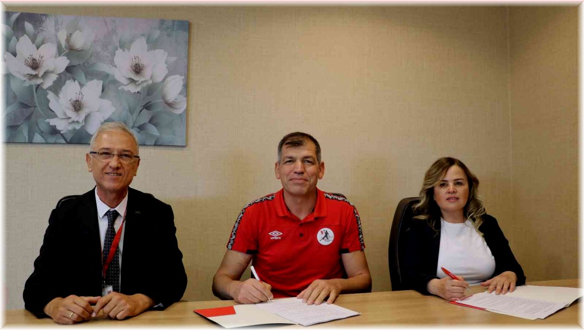 Medical Park Elazığ Hastanesi, ESYSK ile sağlık sponsorluğu anlaşmasını yineledi