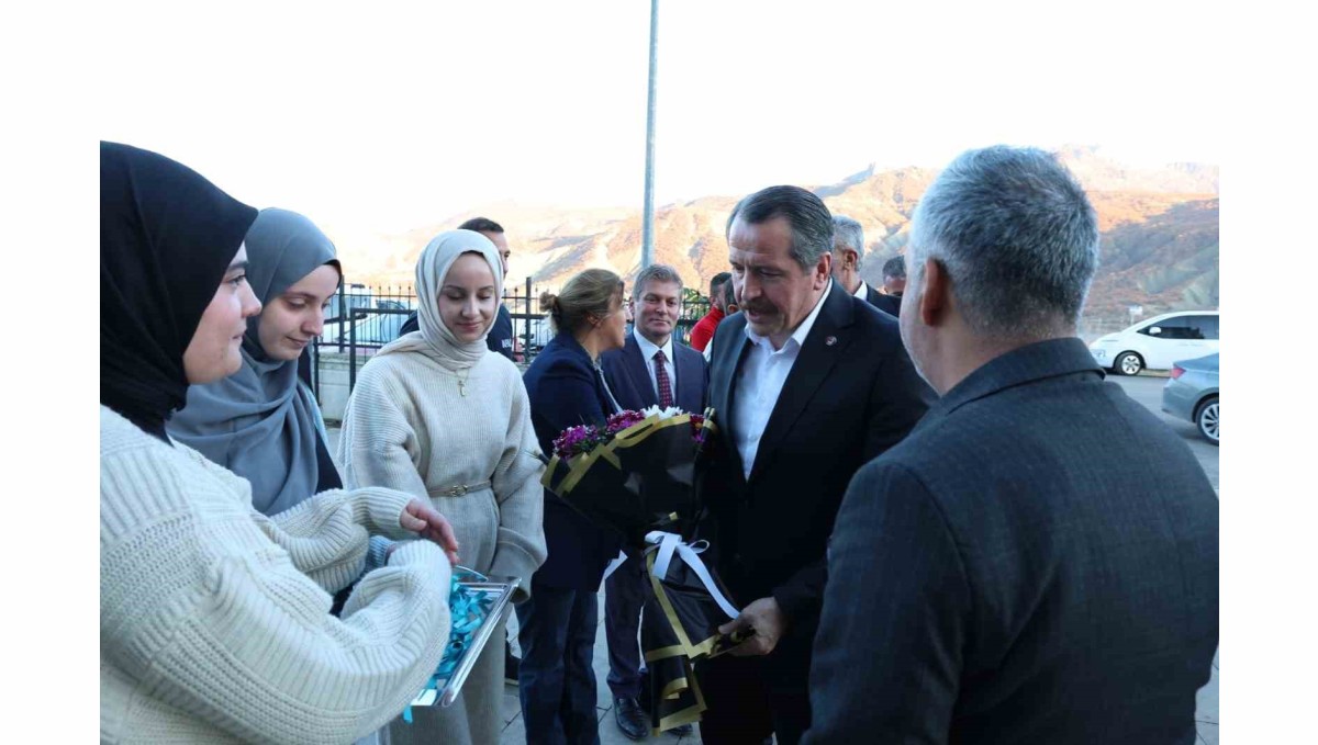 Memur-Sen Genel Başkanı Ali Yalçın, Tunceli İl Divan Toplantısı'nda teşkilatla buluştu