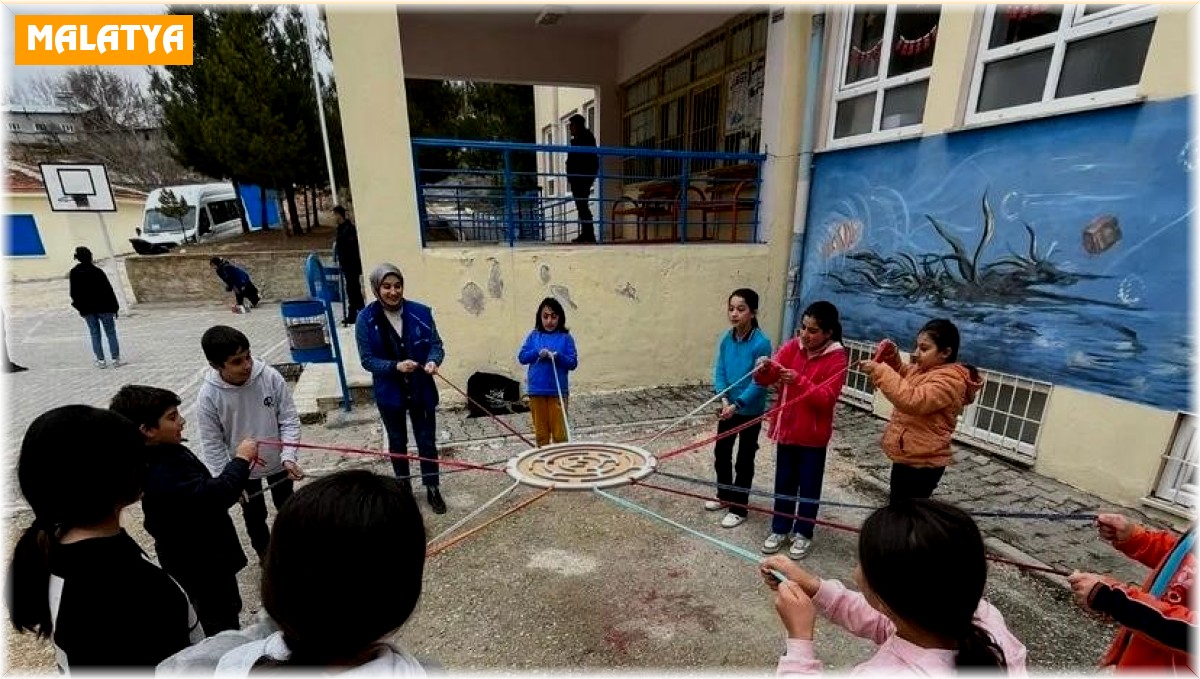 'Merkezim her yerde' projesi ile doyasıya eğlendiler
