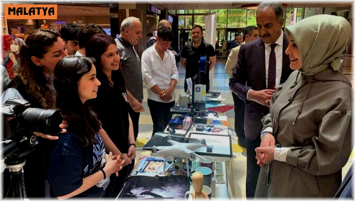 Meslek lisesi öğrencilerinin projeleri görücüye çıktı