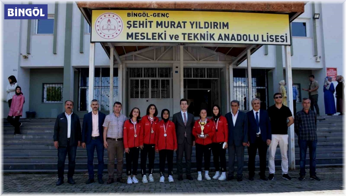 Mesleki ve Teknik Anadolu Lisesinde yıl sonu sergisi