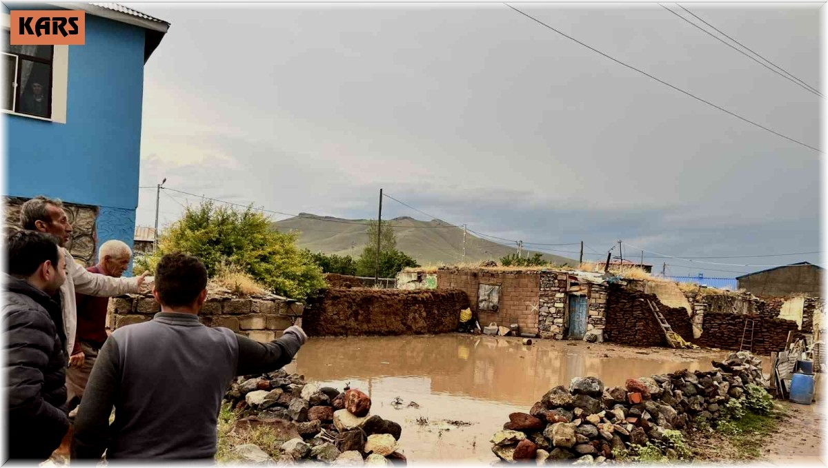 Meteoroloji uyarmıştı, Digor'da bir köyü sel vurdu