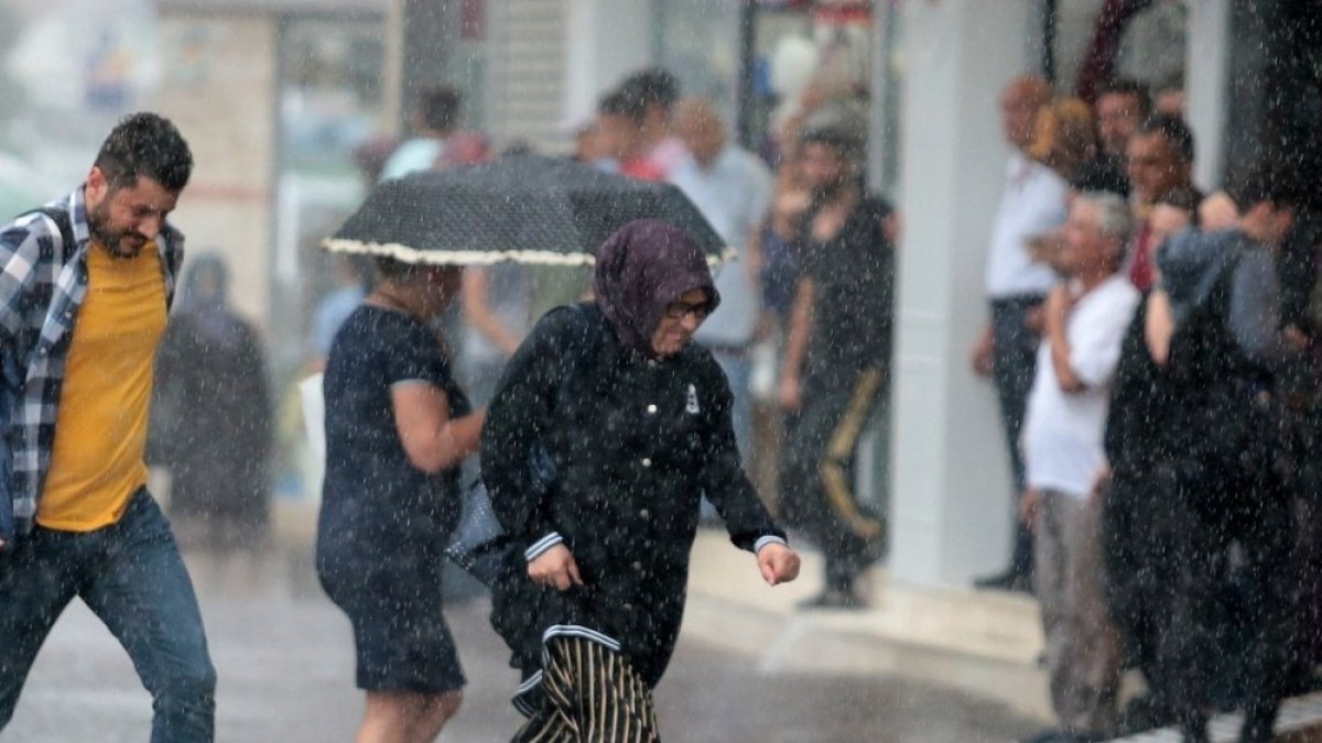 Meteorolojiden kuvvetli yağış ve rüzgar uyarısı