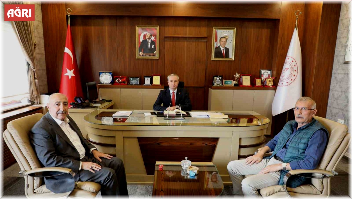 MHP Ağrı İl Başkanlığından Milli Eğitim Müdürüne ziyaret