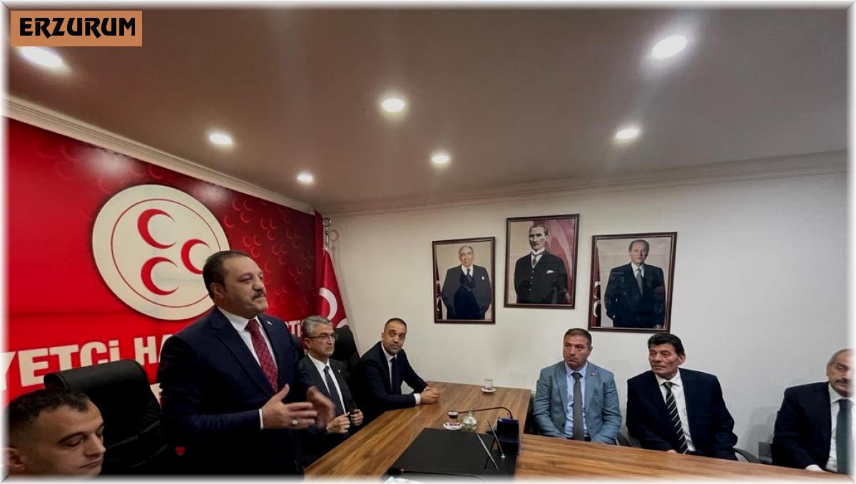 MHP'den şölen tadında bayramlaşma