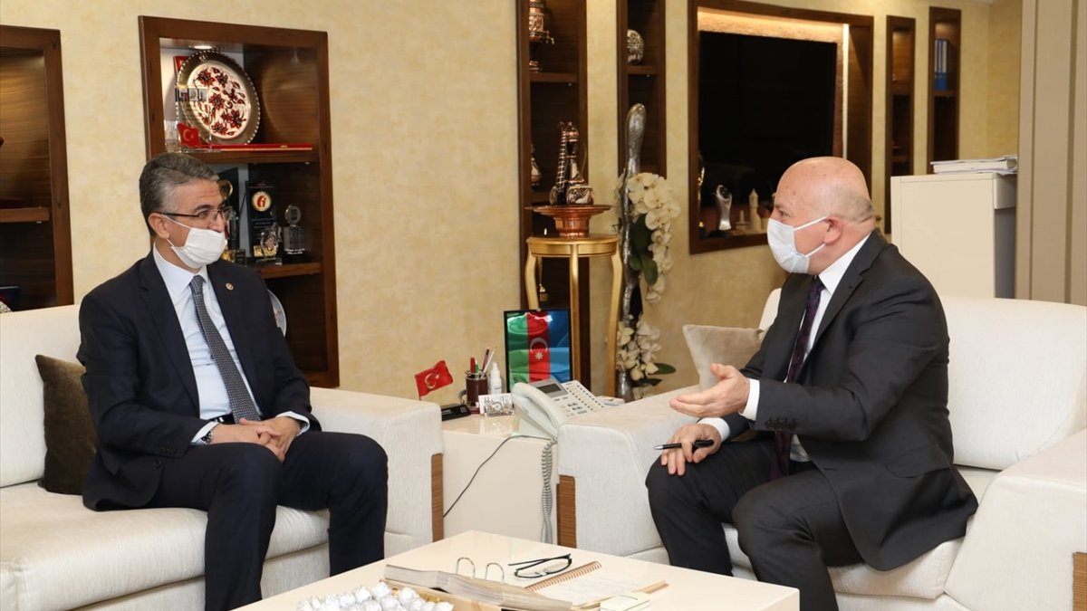 MHP Genel Başkan Yardımcısı Aydın'dan, Erzurum Büyükşehir Belediye Başkanı Sekmen'e ziyaret
