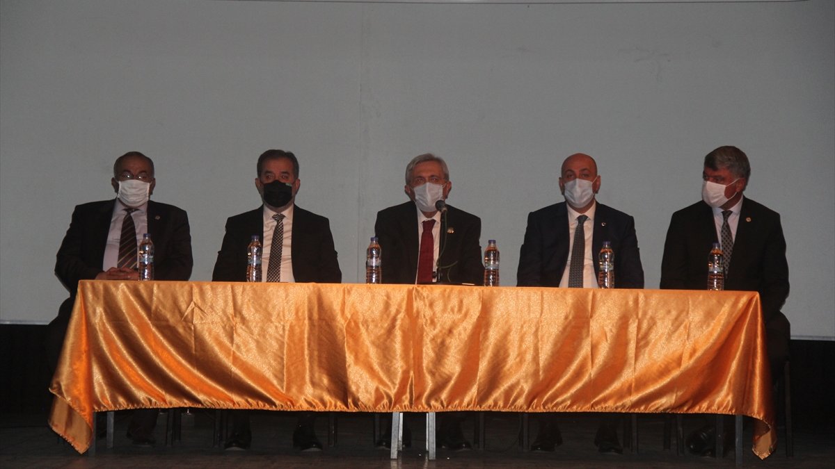 MHP Genel Başkan Yardımcısı Emin Haluk Ayhan, Kars'ta konuştu: