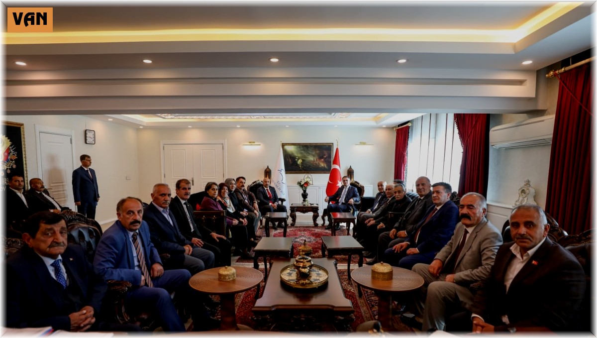 MHP heyetinden Vali Balcı'ya ziyaret