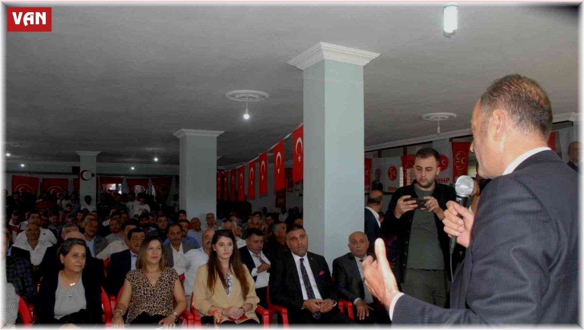 MHP'li Osmanağaoğlu Alaköy'de coşkuyla karşılandı