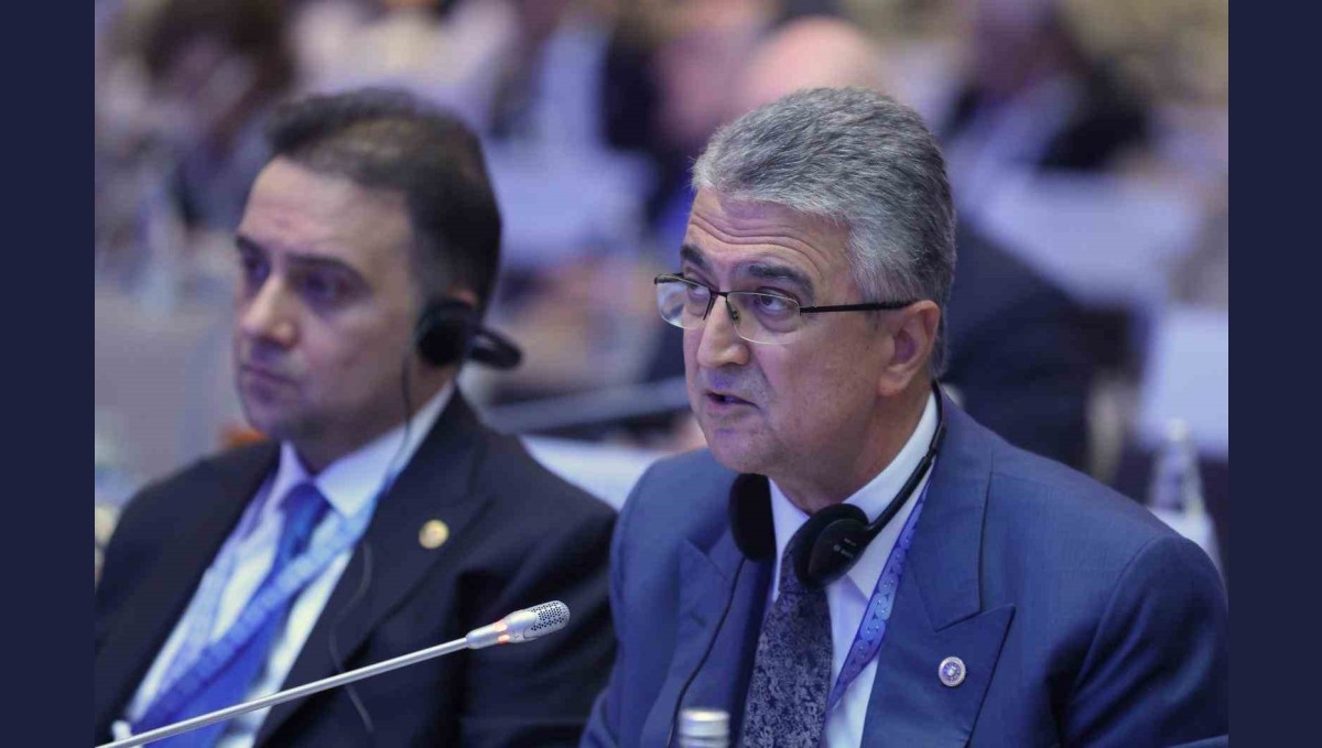 MHP Milletvekili Aydın, Akdeniz Forumu'nda, Gazze'deki insanlık dramını ve kalıcı barış çağrısını dile getirdi