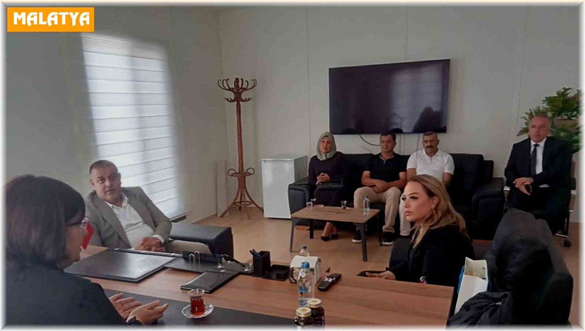 MHP MYK üyesi Prof. Dr. Aysun Bay Malatya'da ziyaretlerde bulundu