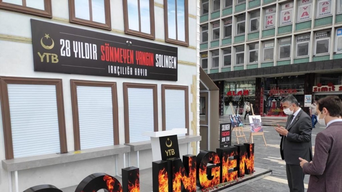 MHP Solingen katliamını işaret etti