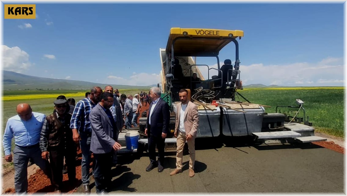 Milletvekili Arslan, köy yolunda incelemede bulundu