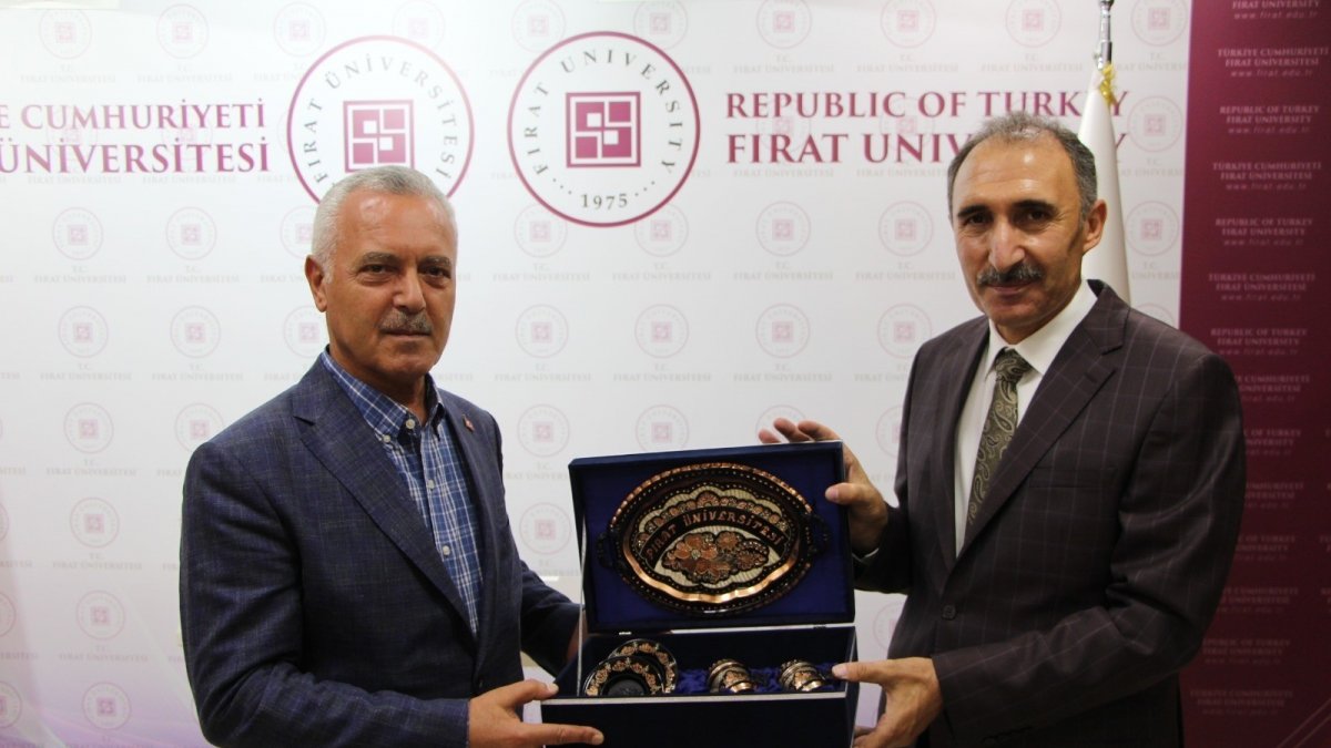 Milletvekili Ataş: 'Fırat Üniversitesi bölgeye ciddi katkılar sağlayan bir üniversite'