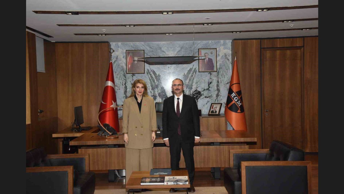 Milletvekili Ölmeztoprak: " Çevre yolundan tünellere, Malatya'mızda ulaşım yatırımları devam ediyor"