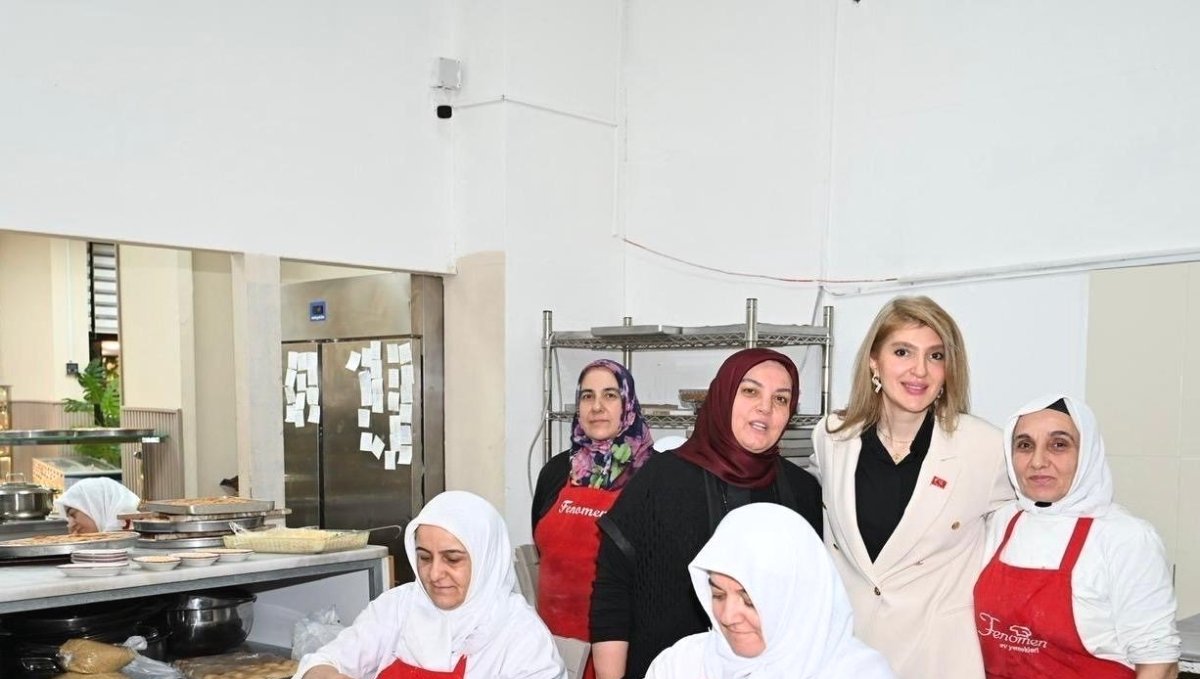 Milletvekili Ölmeztoprak esnafla buluştu, hanelere misafir oldu