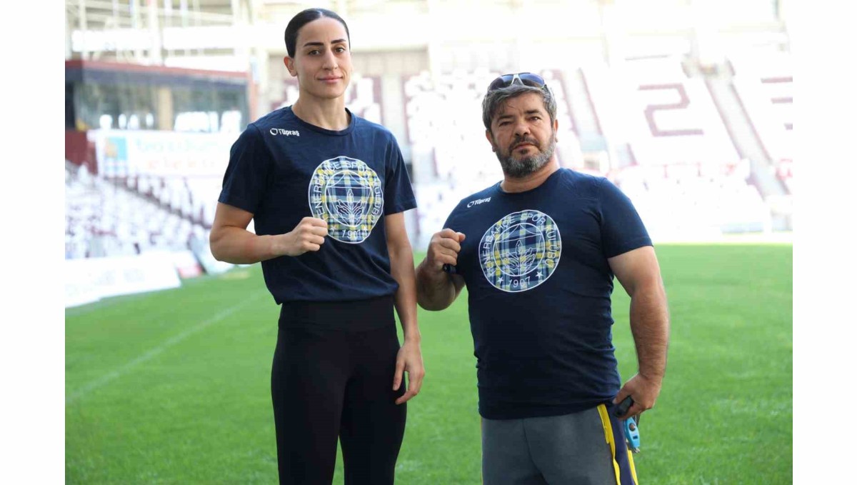 Milli boksör Gizem Özer, dudağındaki uçuktan dolayı elendi