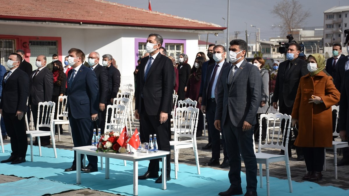 Milli Eğitim Bakanı Selçuk, Iğdır'daki 10 eğitim tesisinin toplu açılışında konuştu: